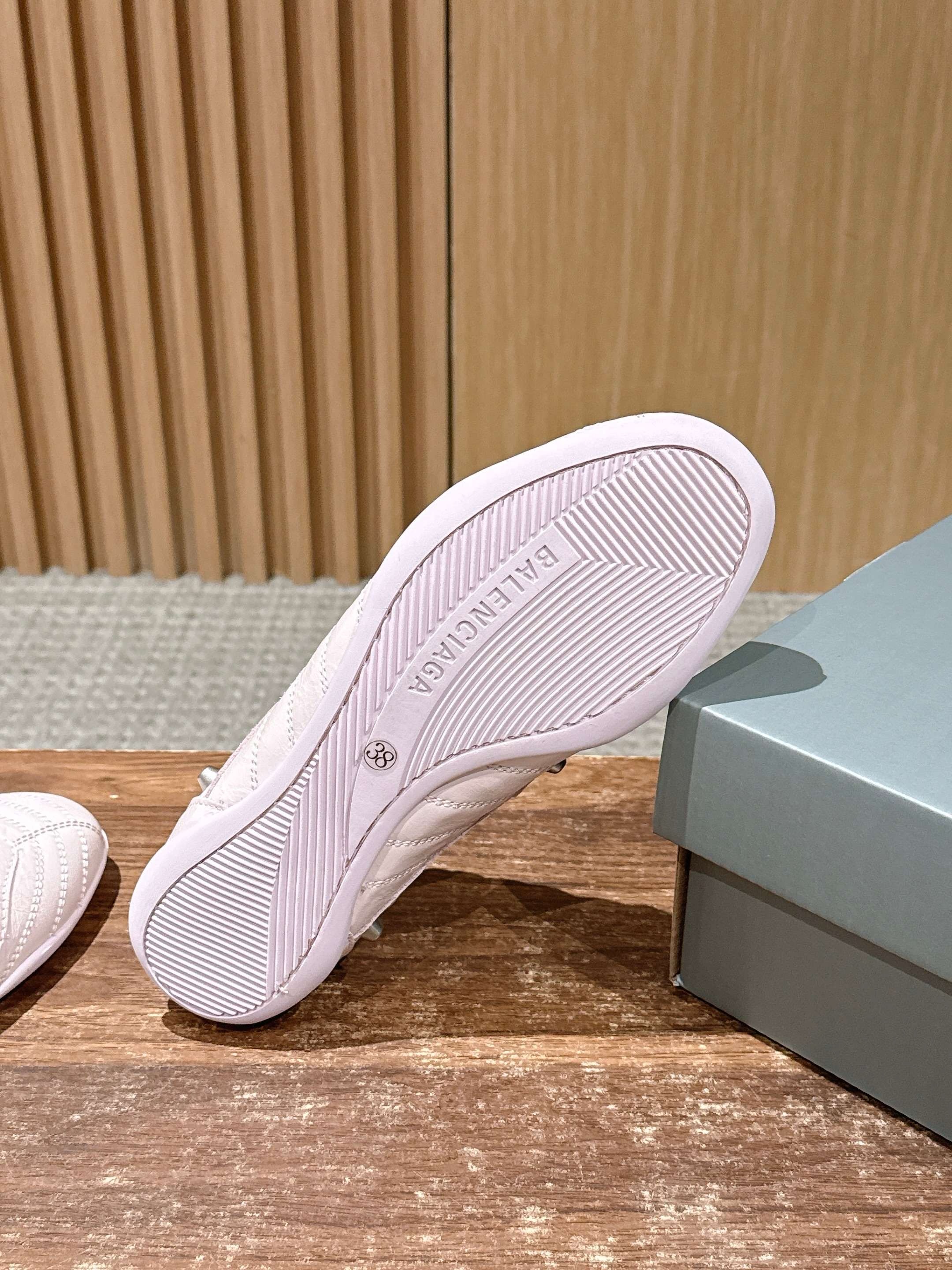 Кеды женские в стиле Balenciaga Soccer розового цвета