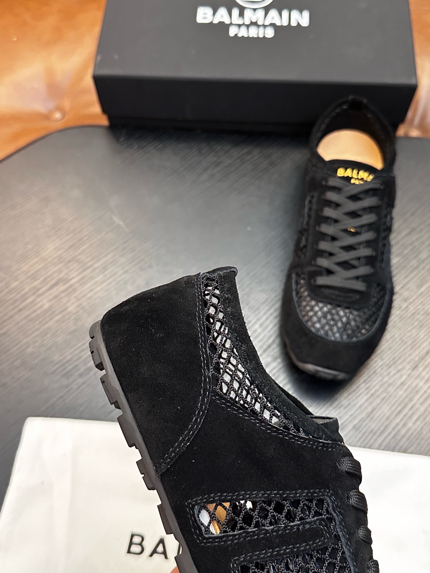 Кроссовки мужские Balmain B-Skate чёрного цвета