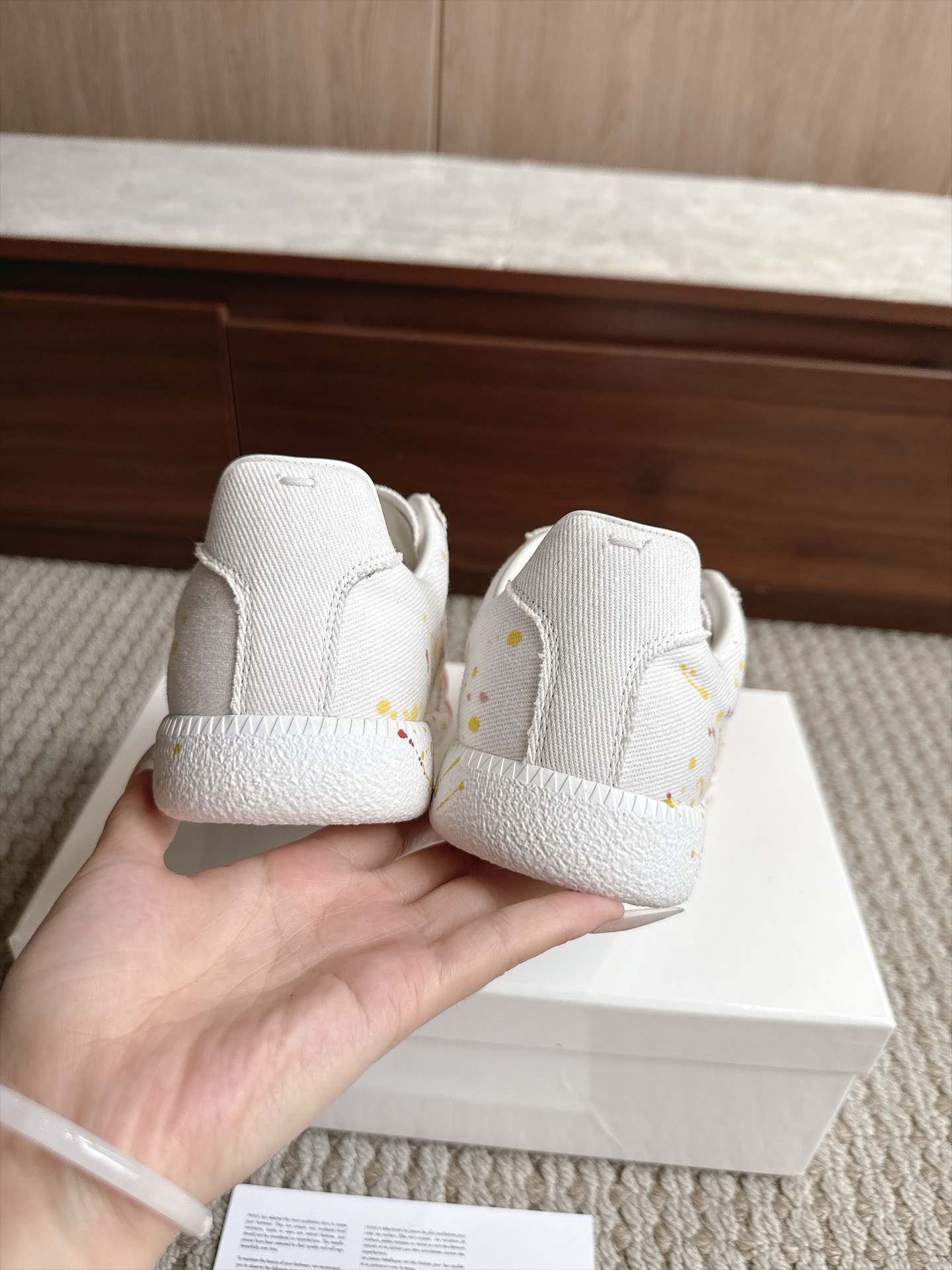 Кроссовки Maison Margiela Replica Paint Splatter белого цвета