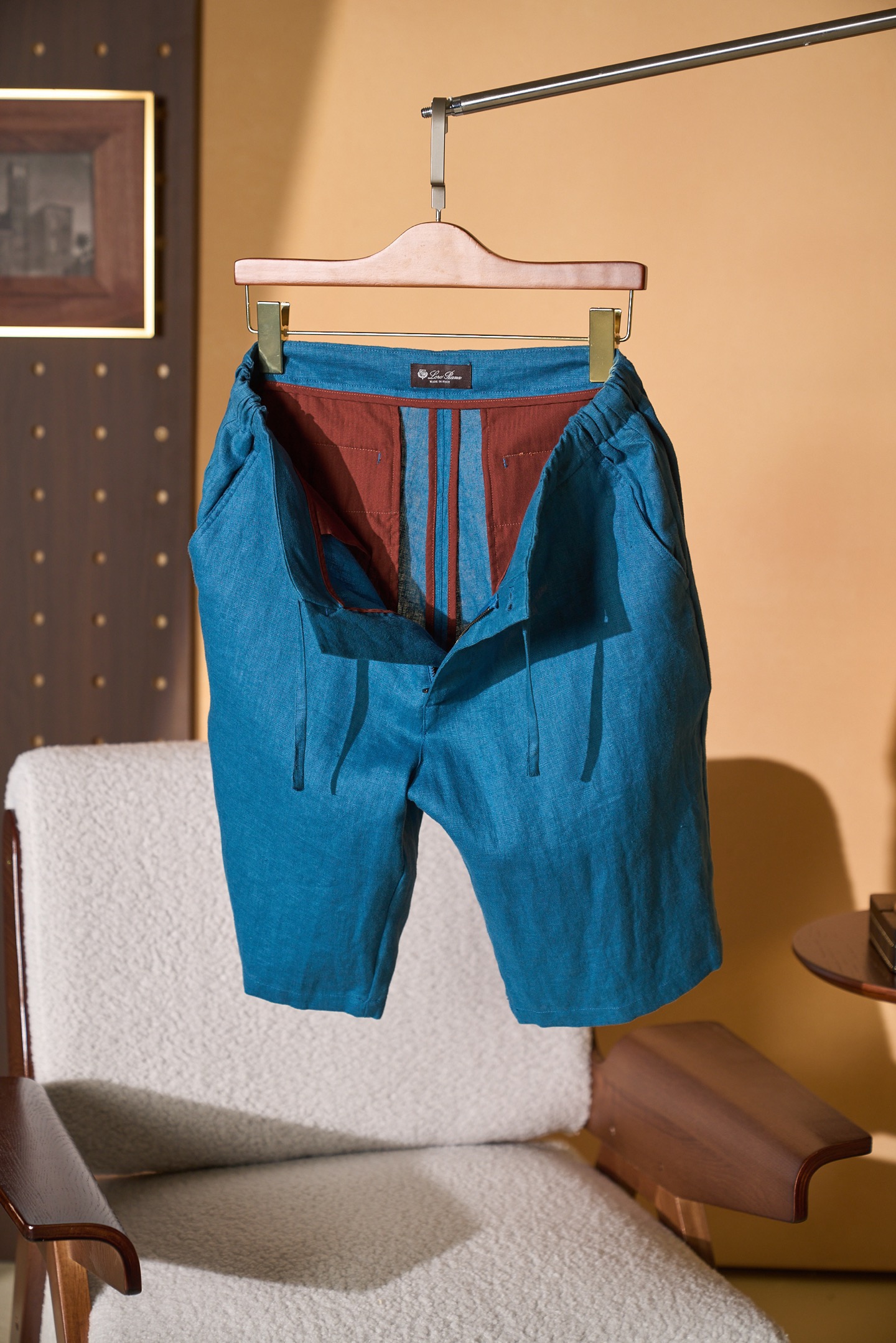 Шорты мужские в стиле Loro Piana Nolan Bermuda голубого цвета с кулиской