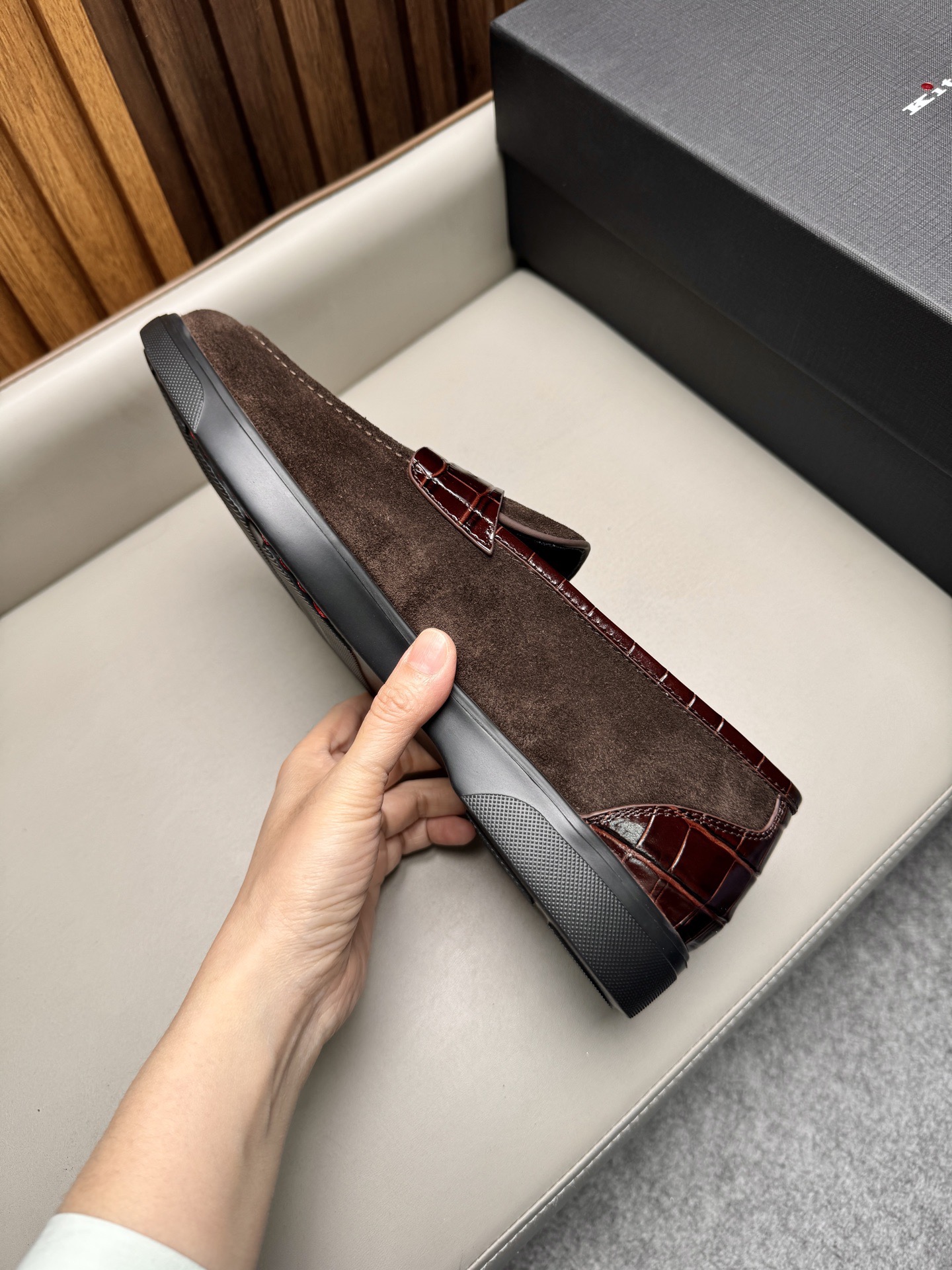 Лоферы мужские в стиле Kiton бордового цвета
