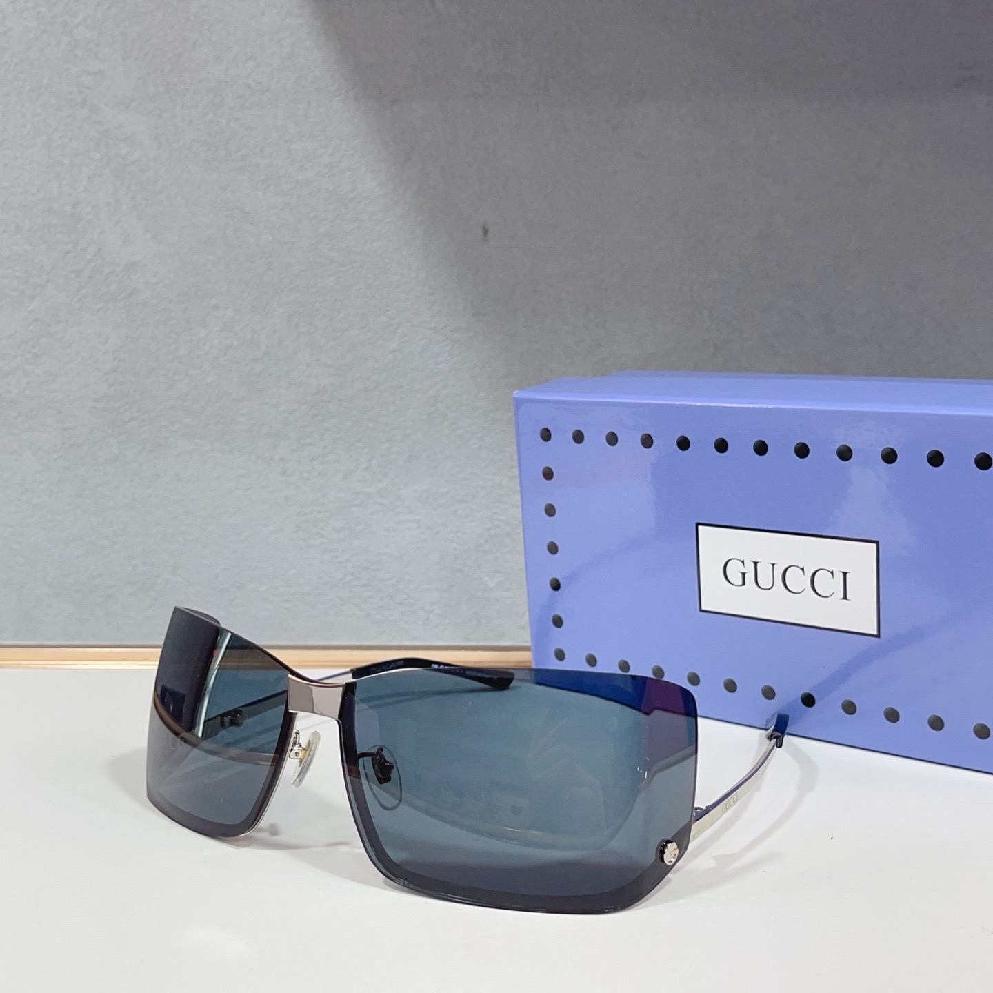 Очки солнцезащитные женские в стиле Gucci