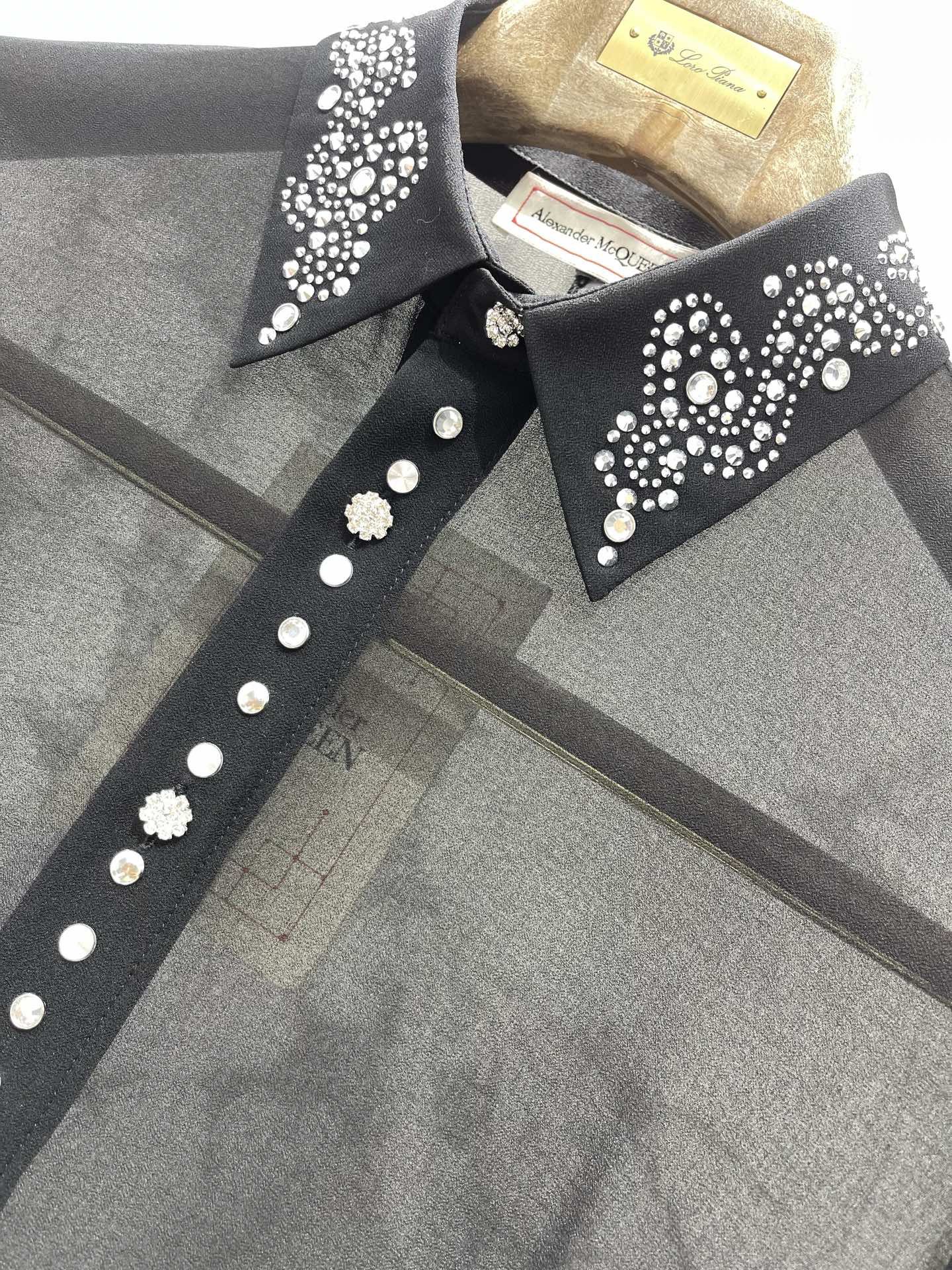 Рубашка женская в стиле Alexander McQueen чёрного цвета