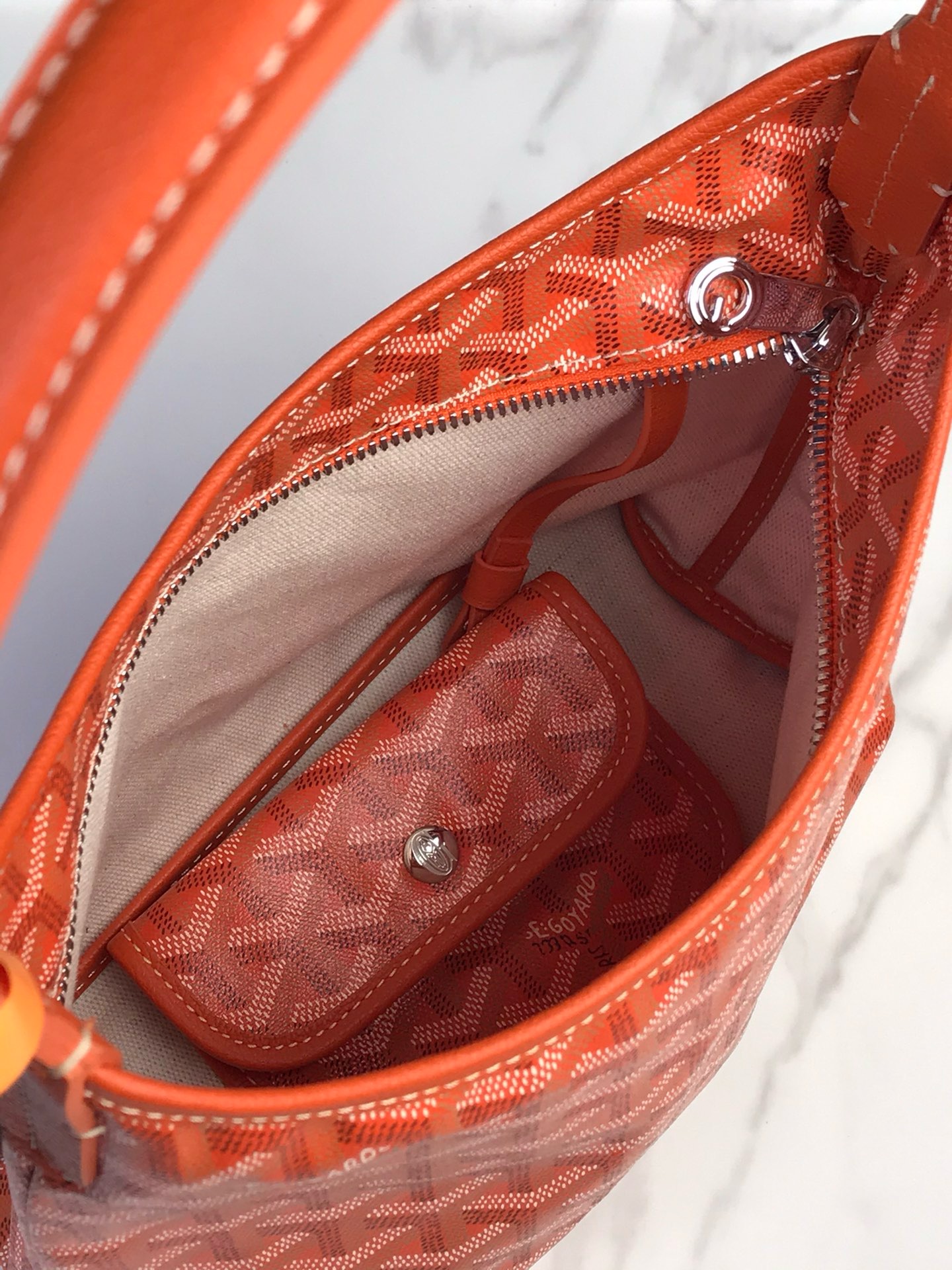 Сумка женская Goyard Hobo Mini оранжевого цвета