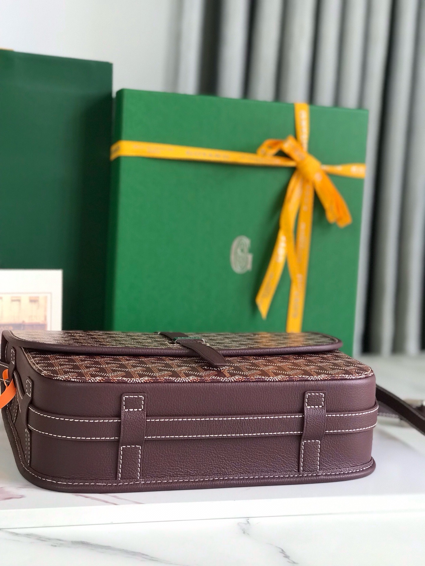 Сумка женская Goyard Belvédère II бордового цвета