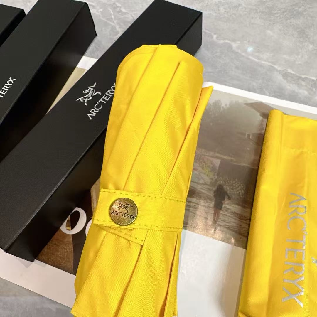 Зонт Arc'teryx желтого цвета