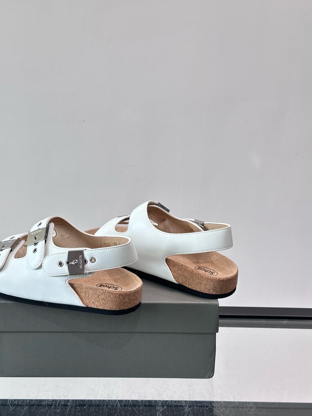 Сандалии мужские в стиле Balenciaga x Birkenstock Boston белого цвета