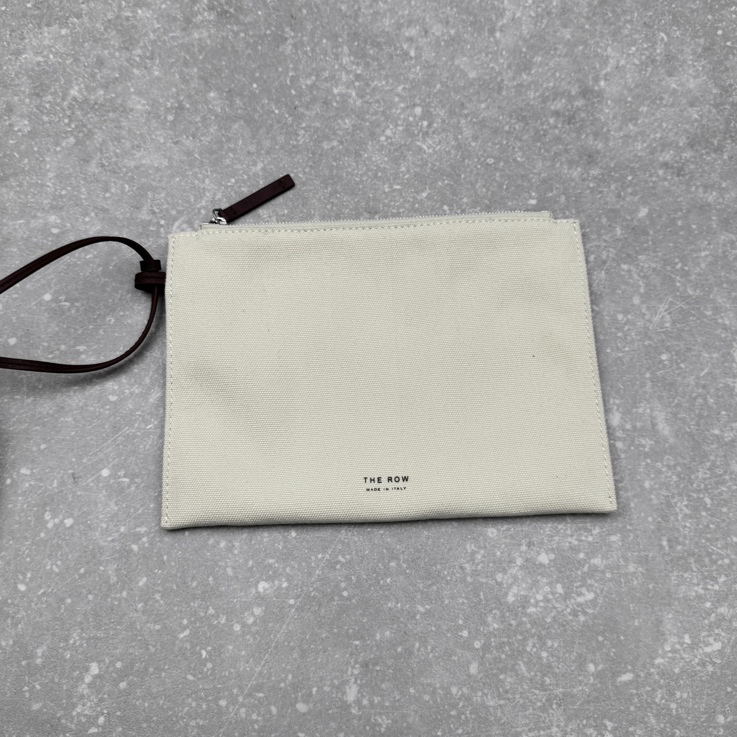 Сумка женская в стиле The Row Bucket из текстиля и натуральной кожи молочного цвета