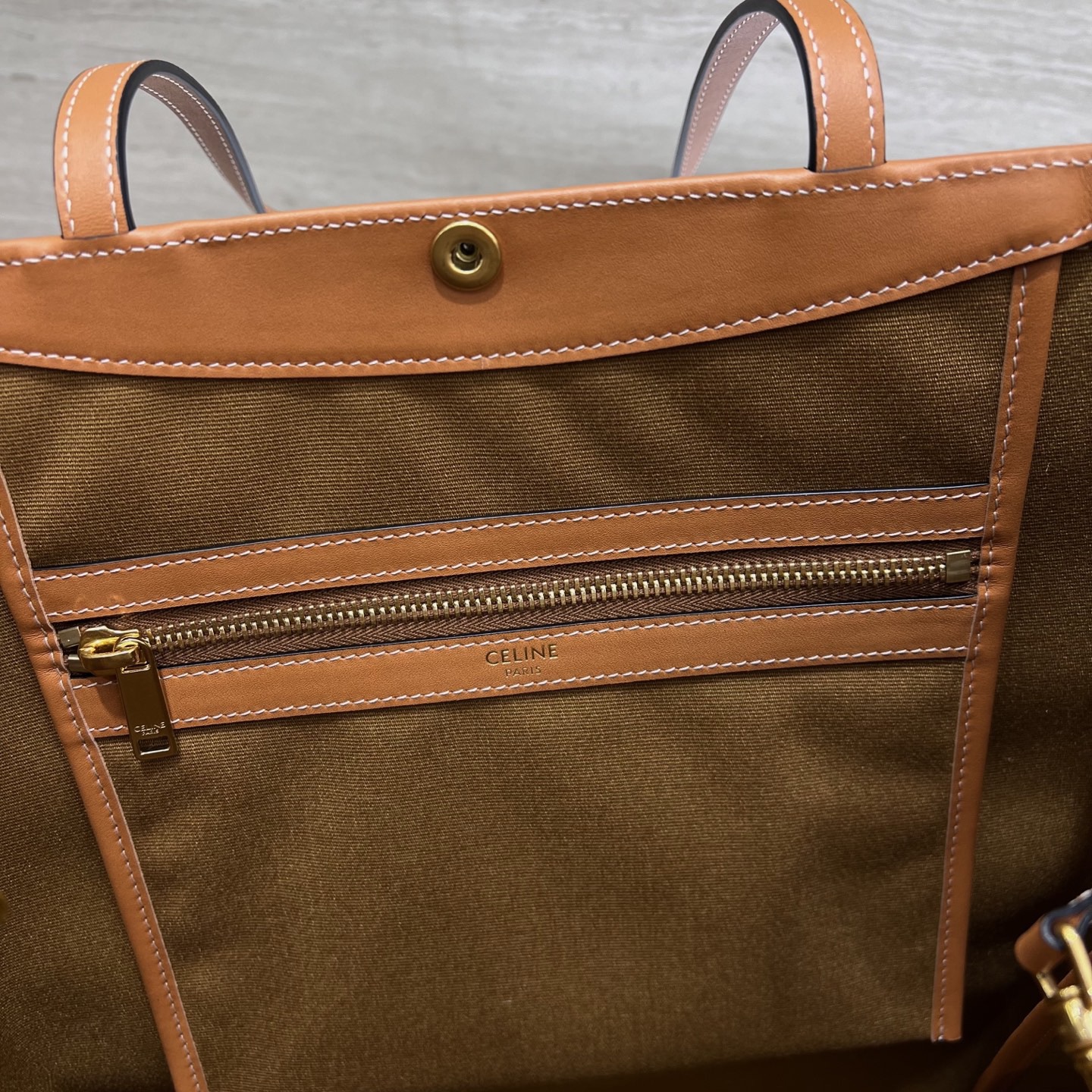 Сумка-шоппер женская в стиле Celine Flat Shopper Triomphe средняя