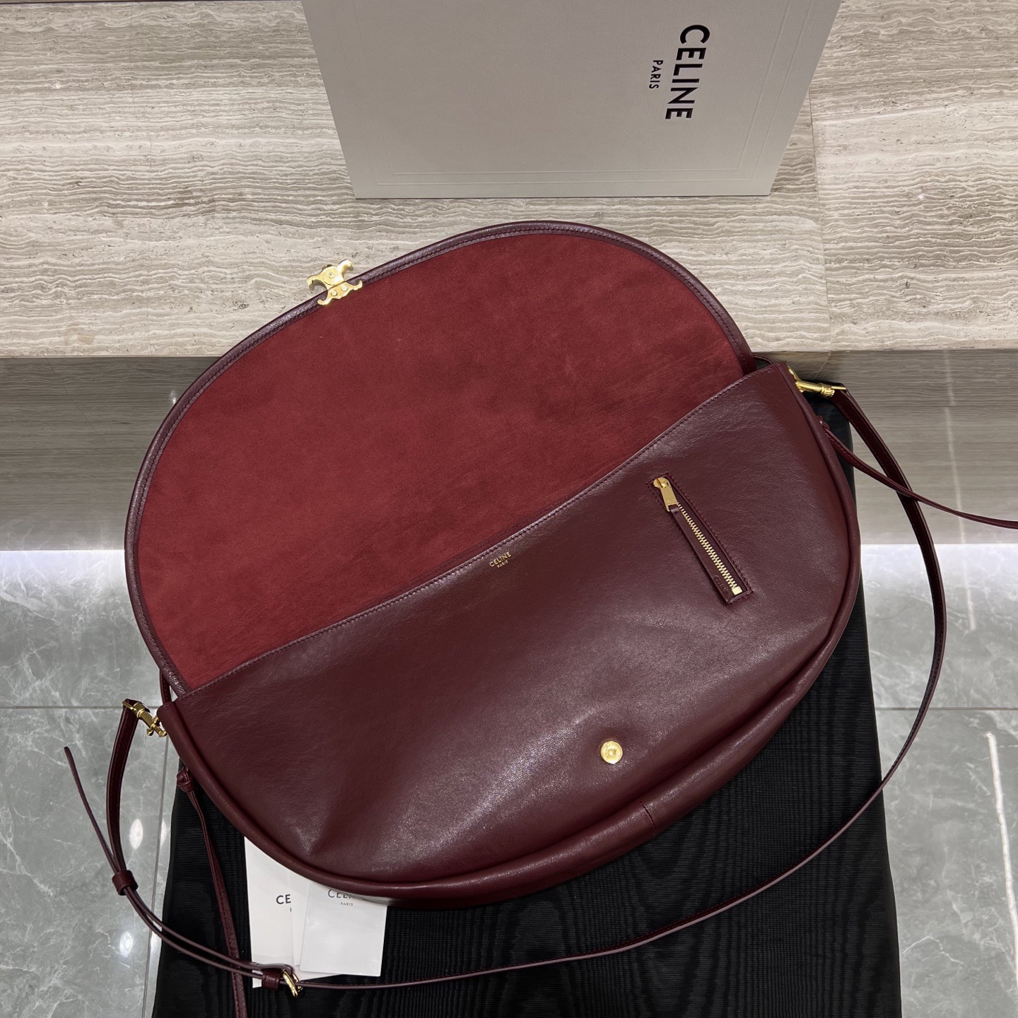 Сумка женская в стиле Celine Soft Triomphe Halfmoon бордового цвета