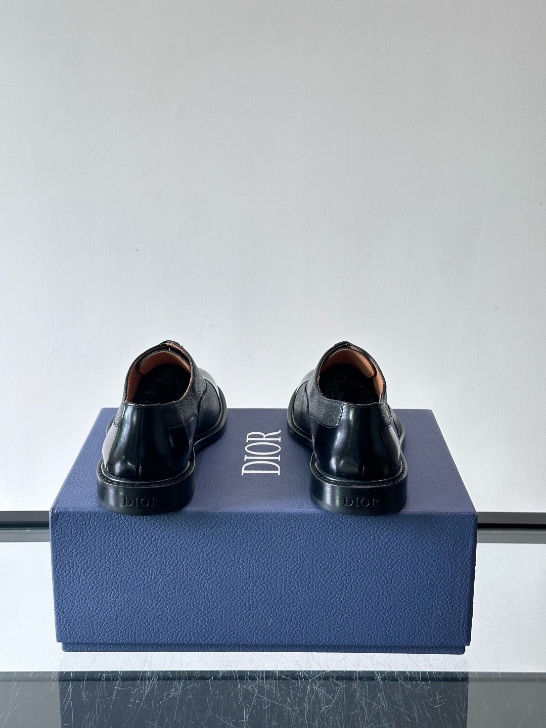 Туфли мужские в стиле Dior Oxford из натуральной кожи черного цвета
