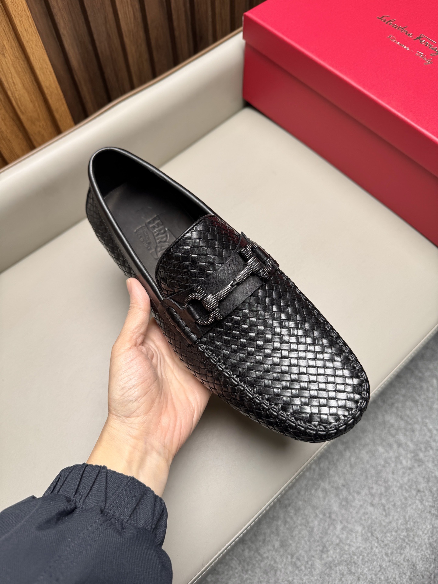 Лоферы мужские в стиле Ferragamo чёрного цвета