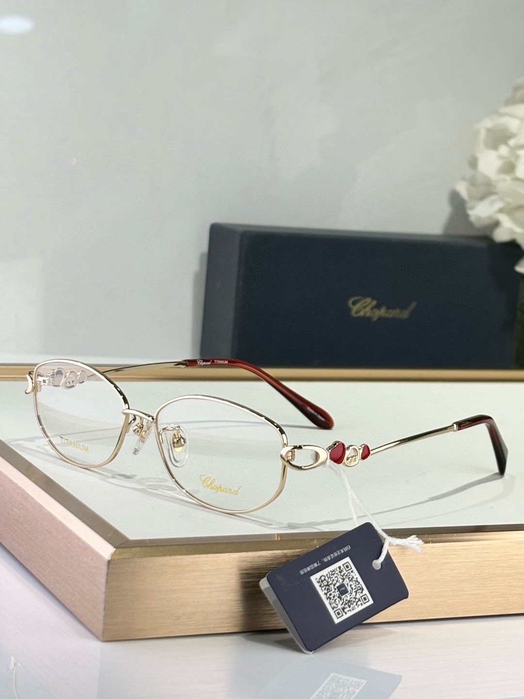 Очки женские в стиле Chopard