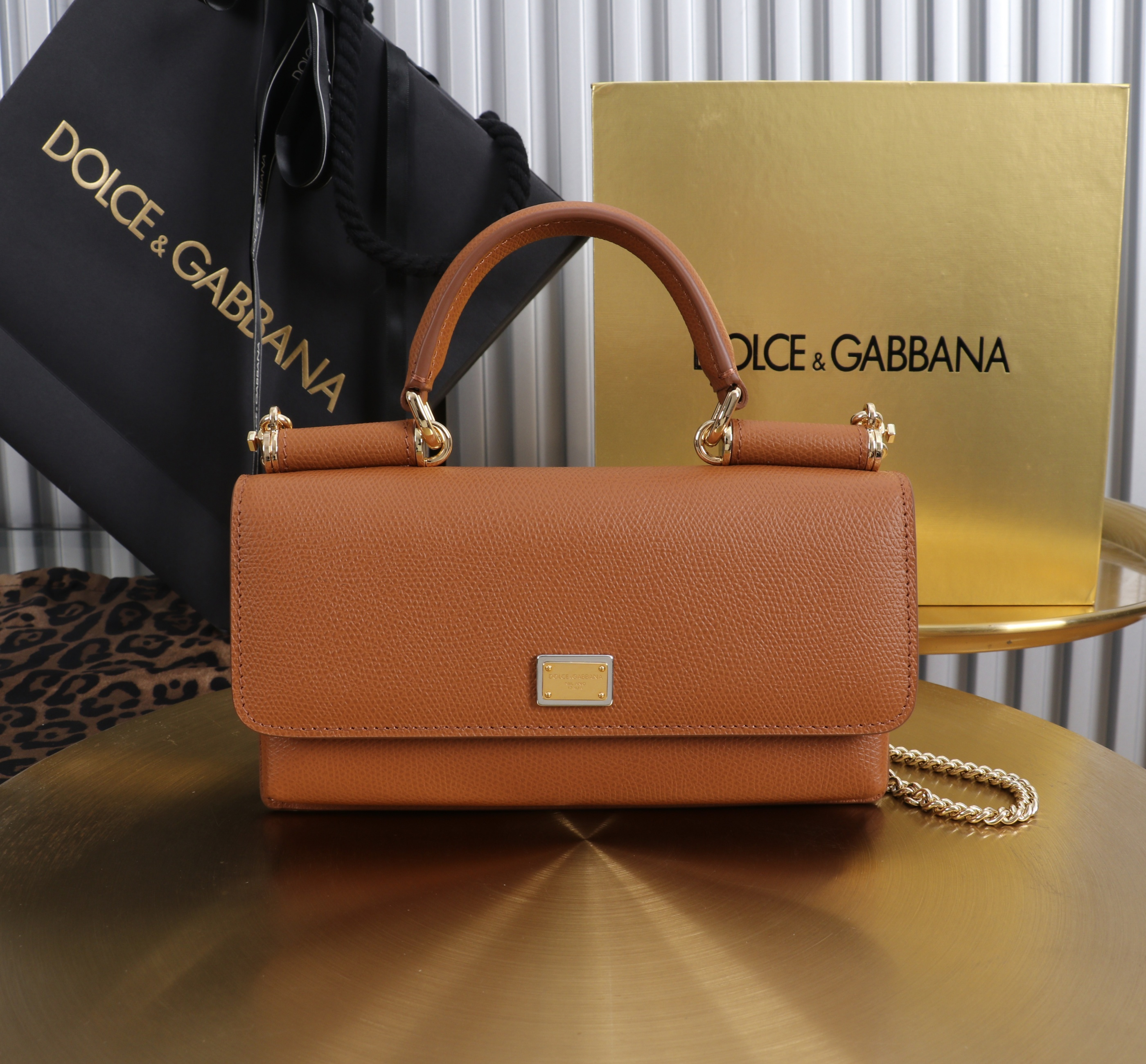 Сумка женская в стиле Dolce & Gabbana коричневого цвета
