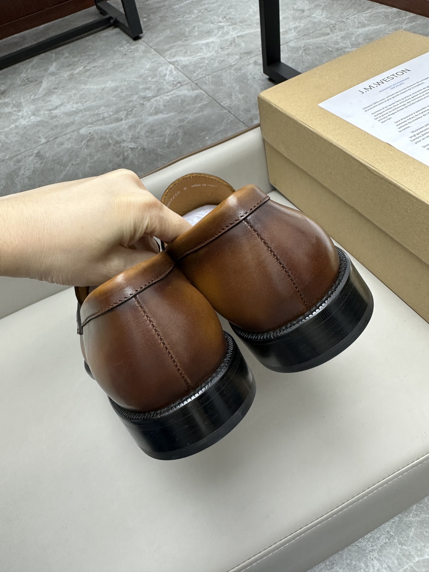 Лоферы мужские в стиле J.M. Weston коричневого цвета