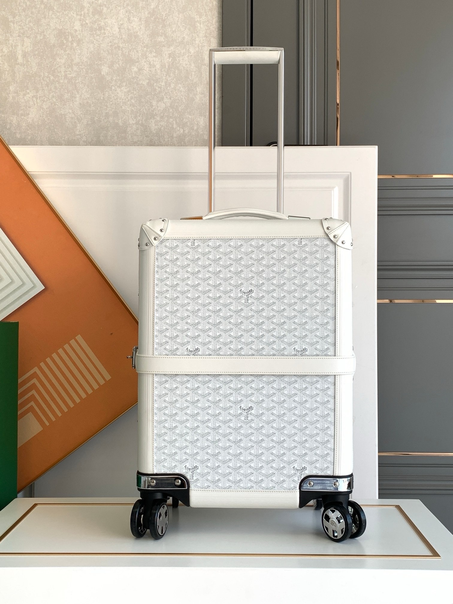 Чемодан Goyard Bourget PM белого цвета