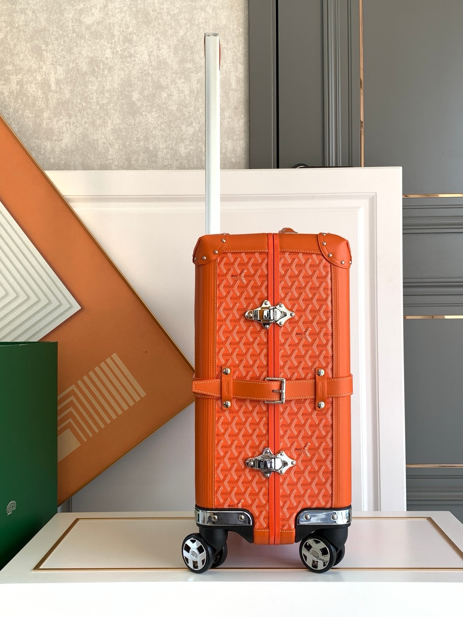 Чемодан Goyard Bourget PM оранжевого цвета