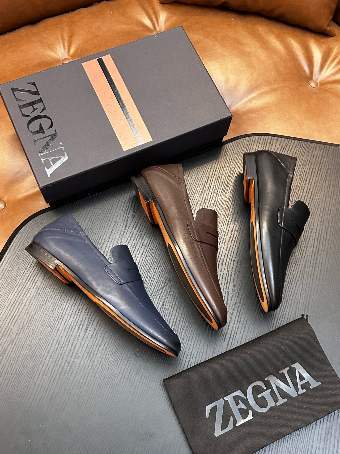 Лоферы мужские в стиле Zegna из натуральной кожи синего цвета