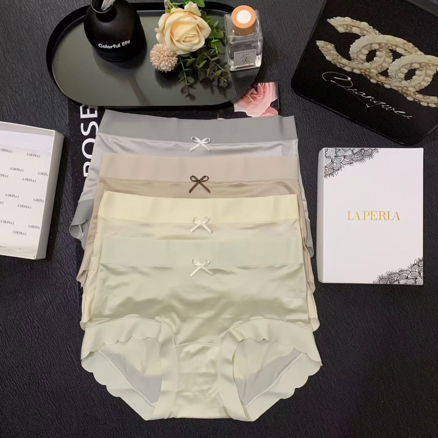 Трусы женские в стиле La Perla бесшовные комплект из 4 шт