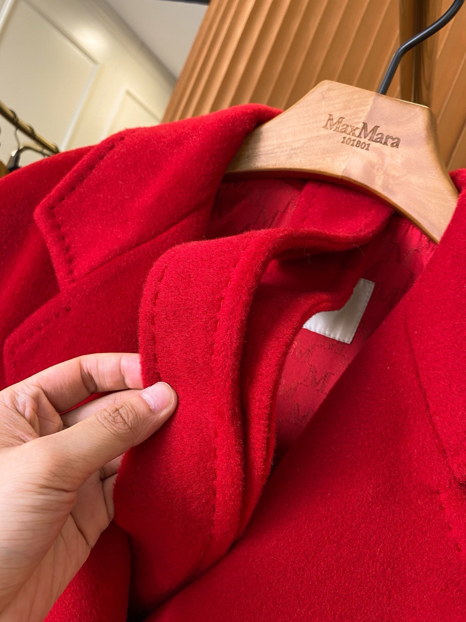 Пальто женское в стиле Max Mara Anne-Marie Beretta красного цвета