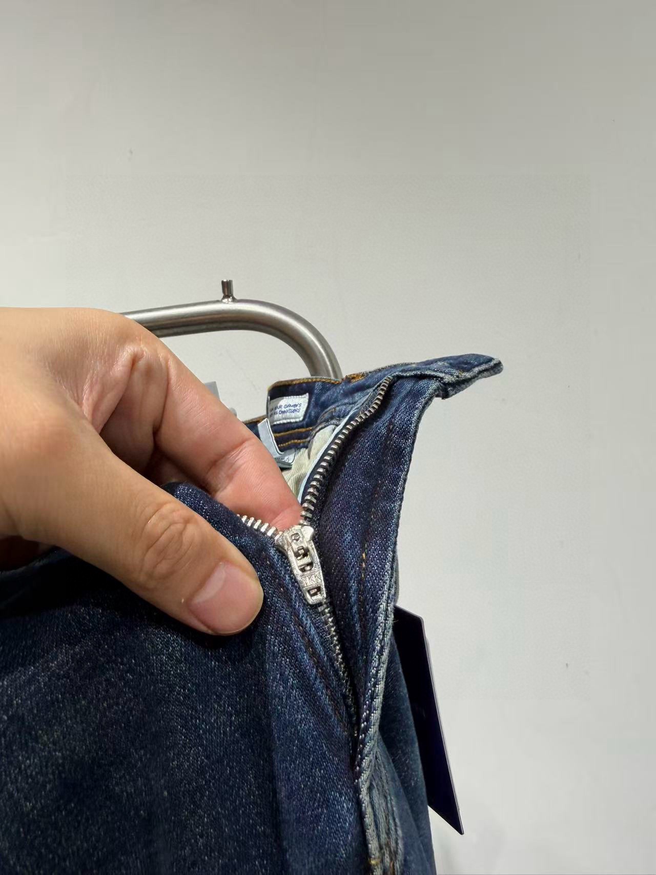 Джинсы мужские в стиле Jacob Cohen из денима синего цвета с прямым кроем