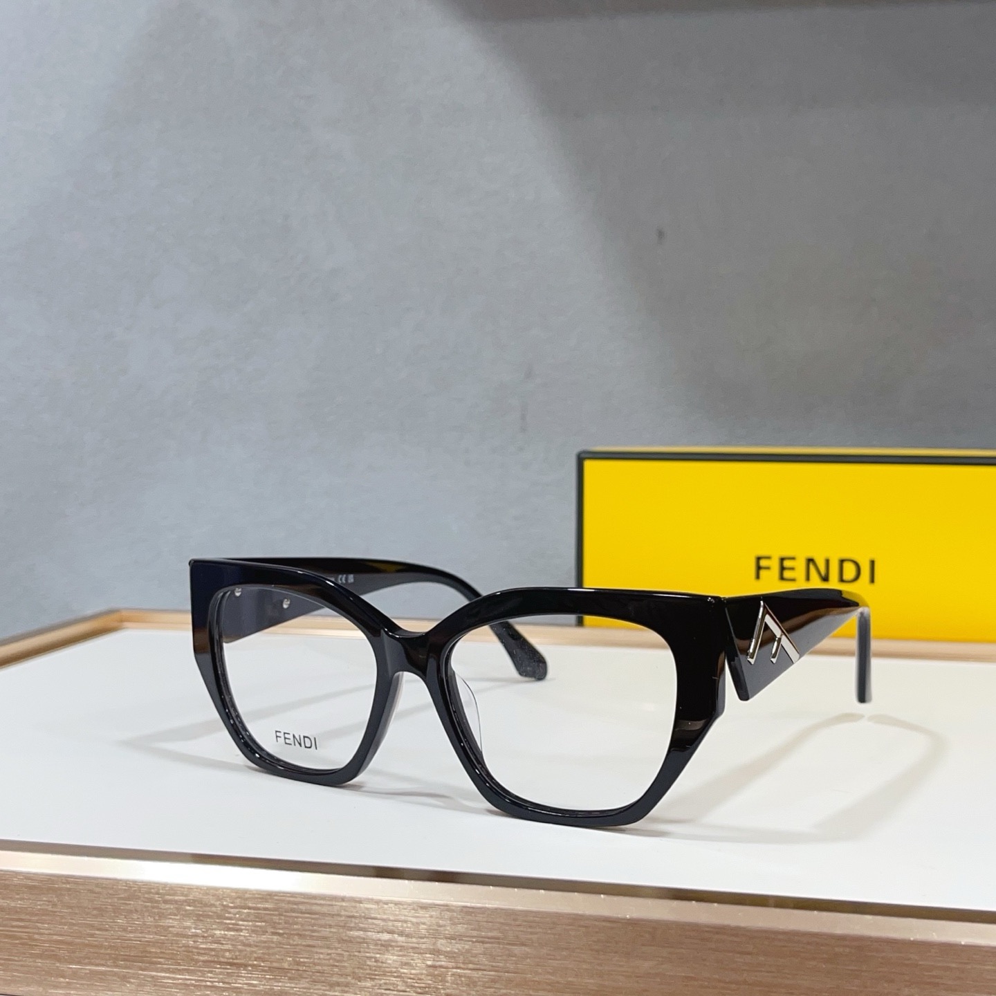 Оправа женская Fendi FE50062