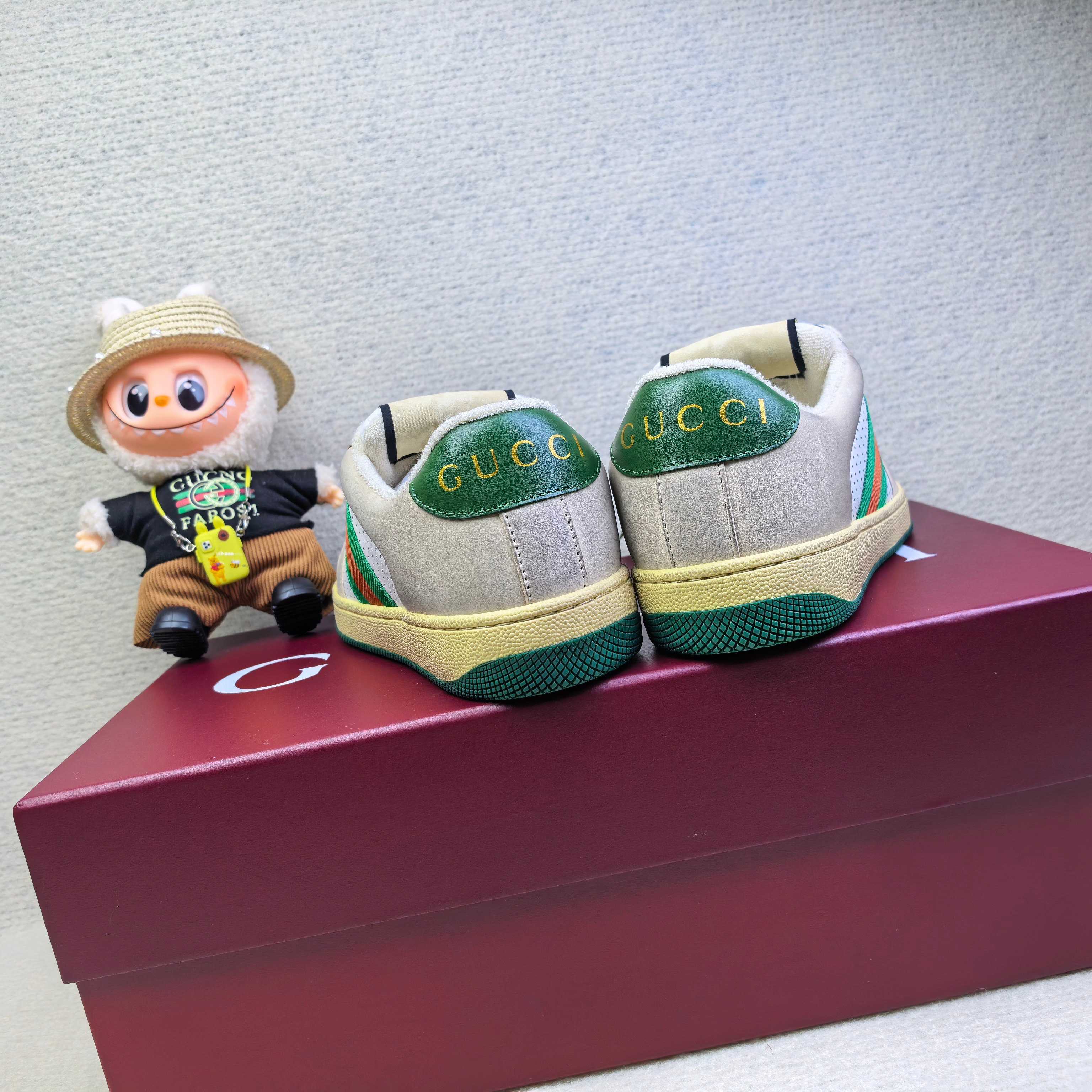 Кроссовки унисекс в стиле Gucci комбинированного белого цвета