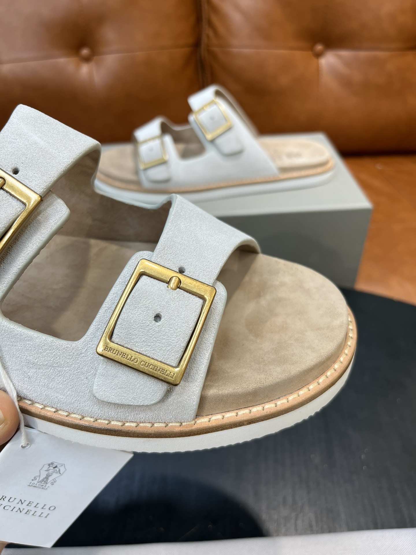 Сандалии мужские в стиле Brunello Cucinelli светло-бежевого цвета