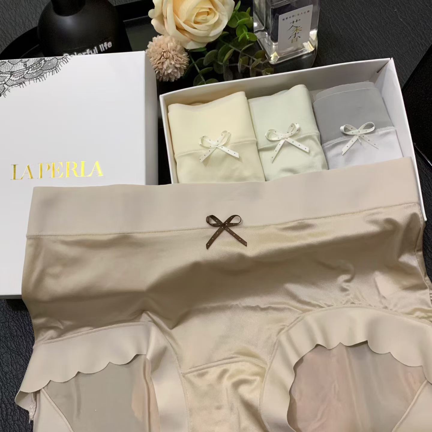 Трусы женские в стиле La Perla бесшовные комплект из 4 шт
