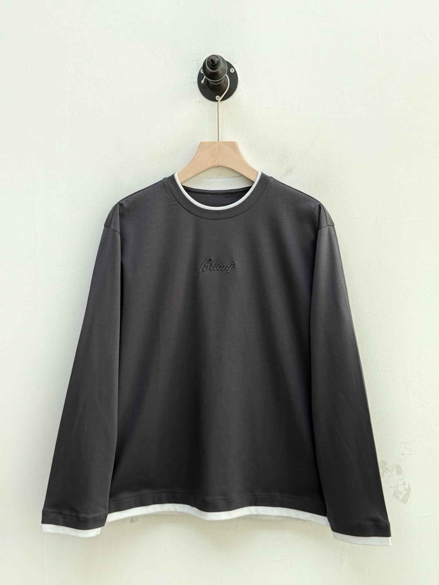 Лонгслив мужской в стиле Brioni Bri с эффектом двойного слоя из хлопка серого цвета