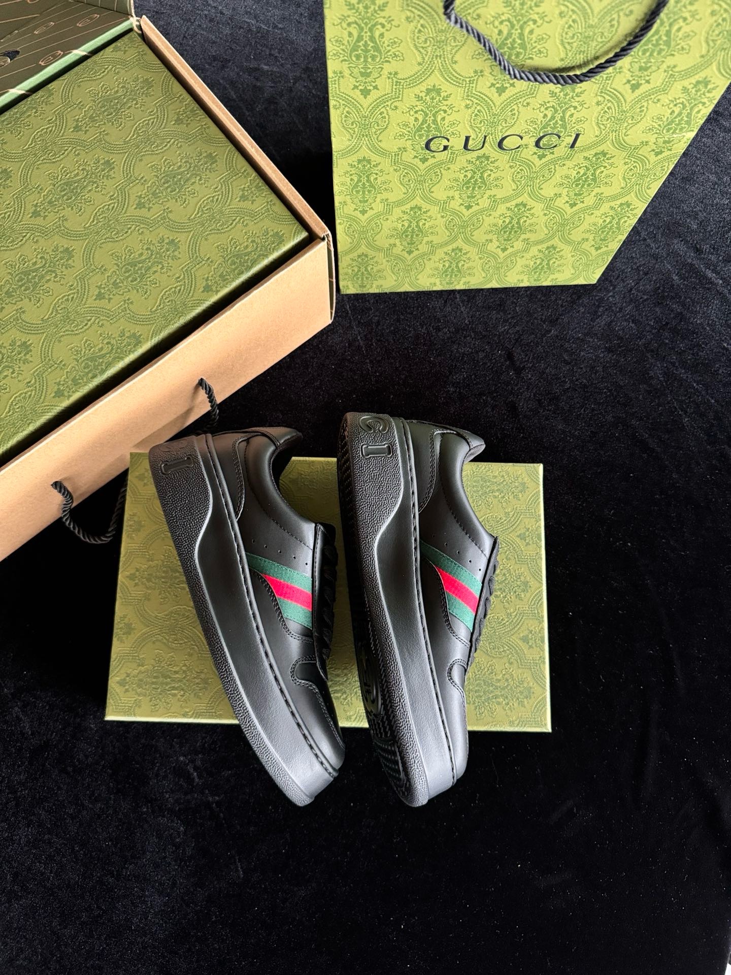 Кеды Gucci Ace чёрного цвета