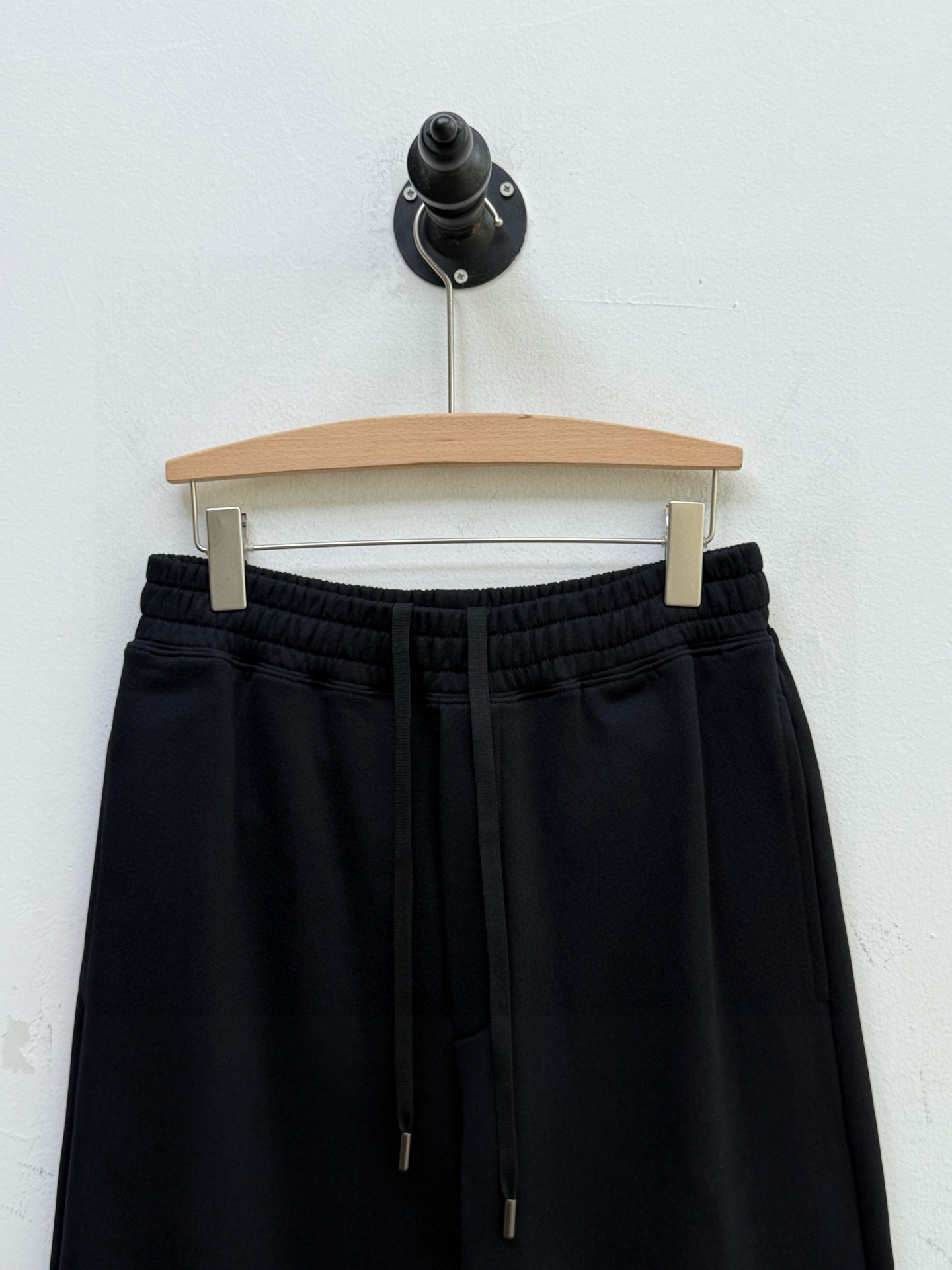 Брюки мужские в стиле Fendi FD из гребенного хлопка чёрного цвета