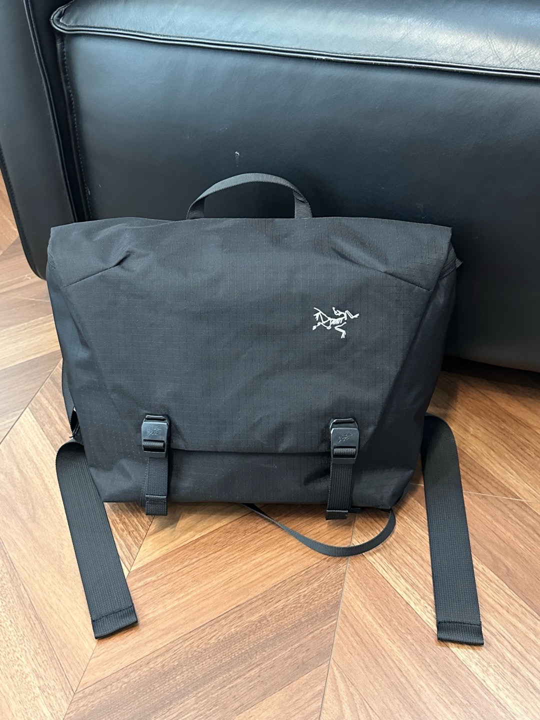 Сумка через плечо  в стиле Arc’teryx Granville 10 чёрного цвета
