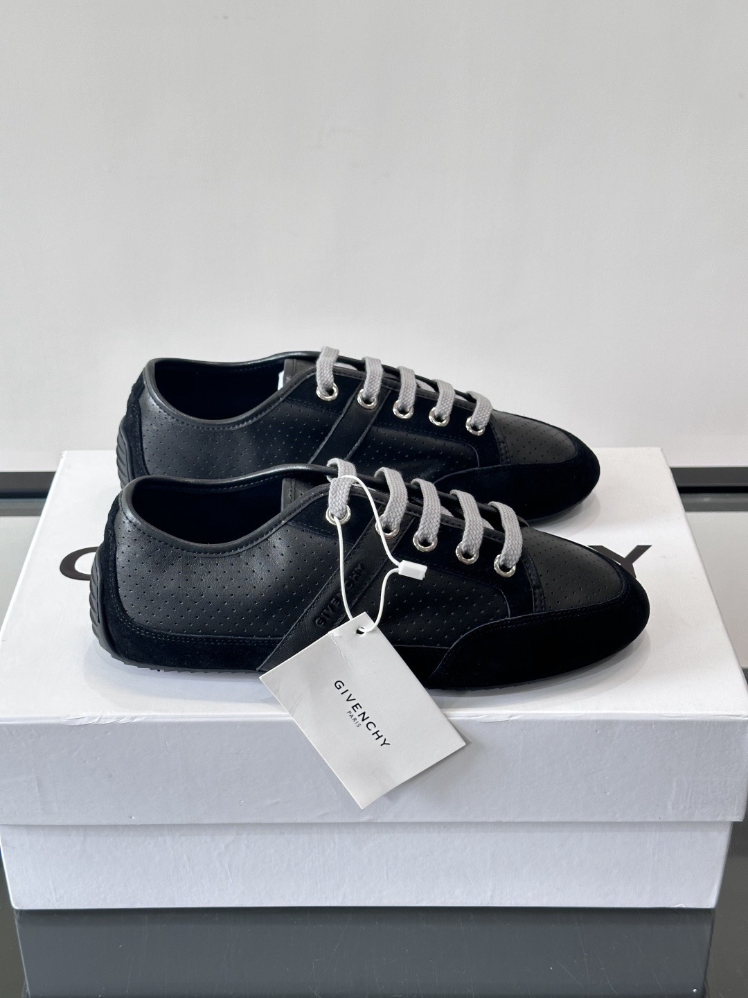 Кеды мужские Givenchy черного цвета