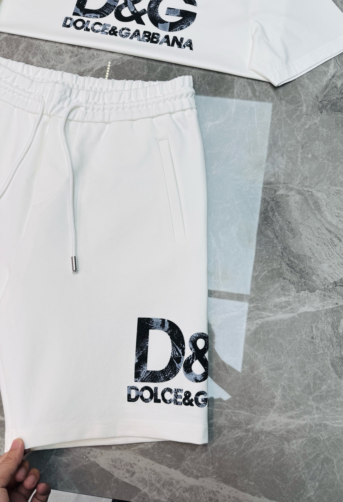 Комплект мужской в стиле Dolce & Gabbana белого цвета