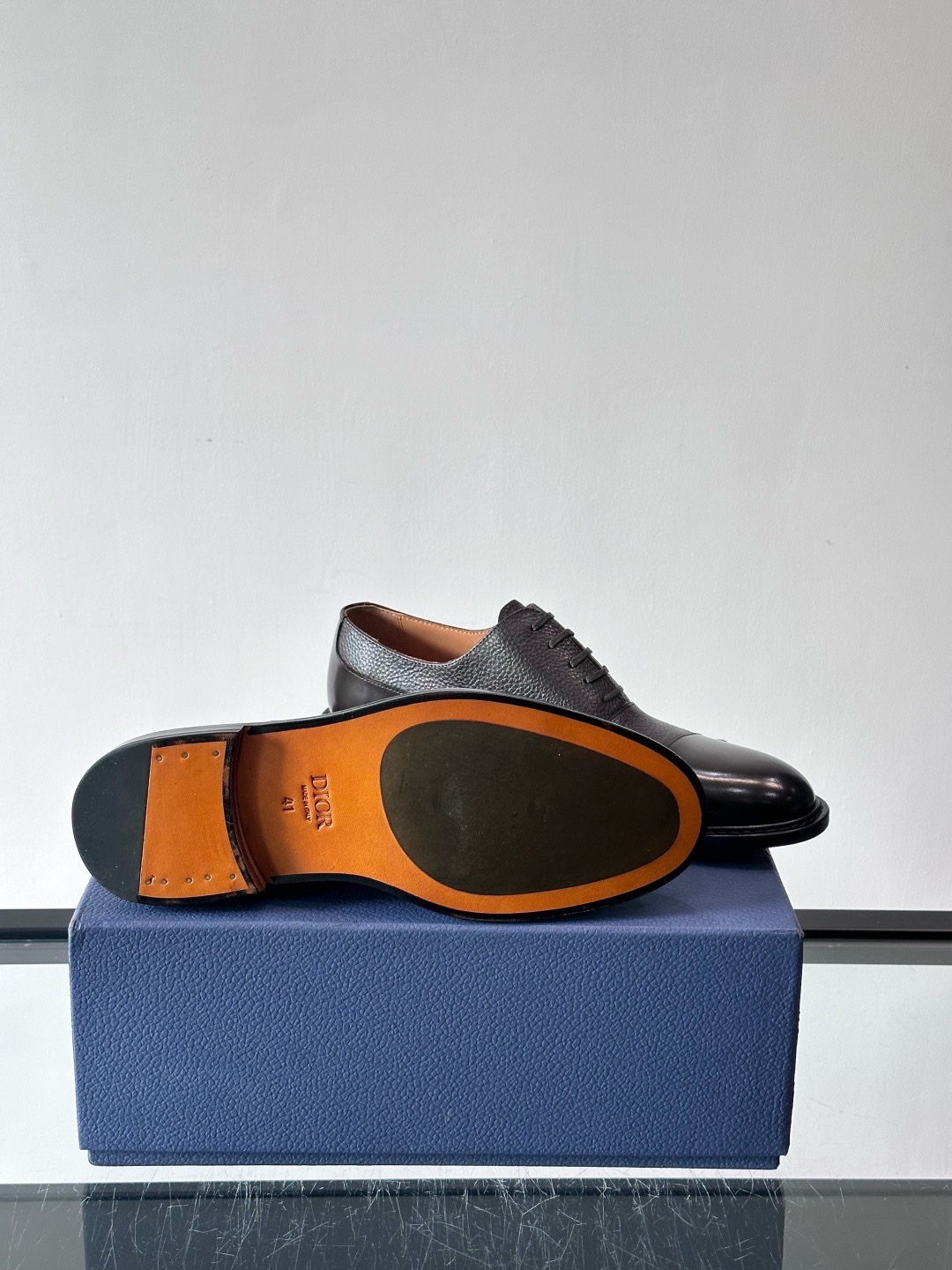 Туфли мужские в стиле Dior Oxford из натуральной кожи коричневого цвета