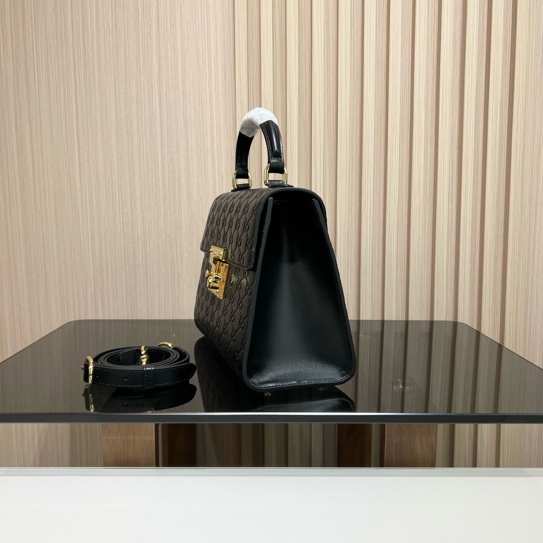 Сумка женская в стиле Gucci Padlock черного цвета