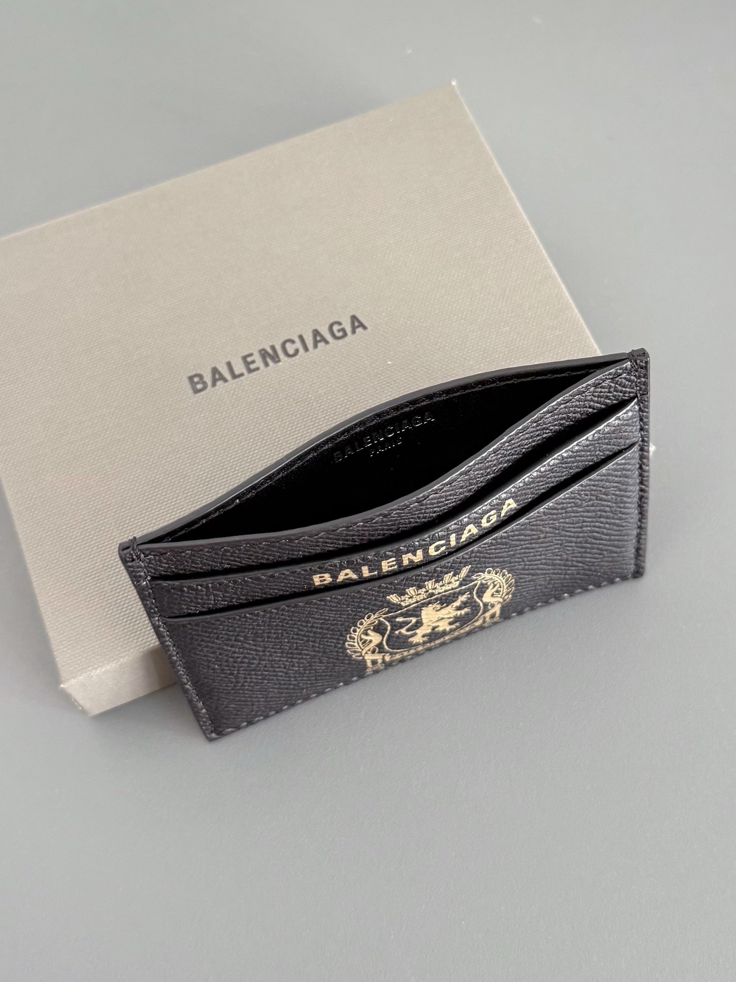 Картхолдер Balenciaga Winter Passport чёрного цвета