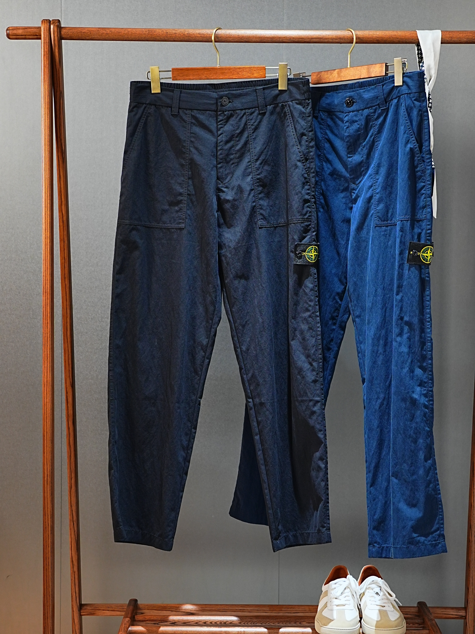 Брюки мужские в стиле Stone Island тёмно-синего цвета