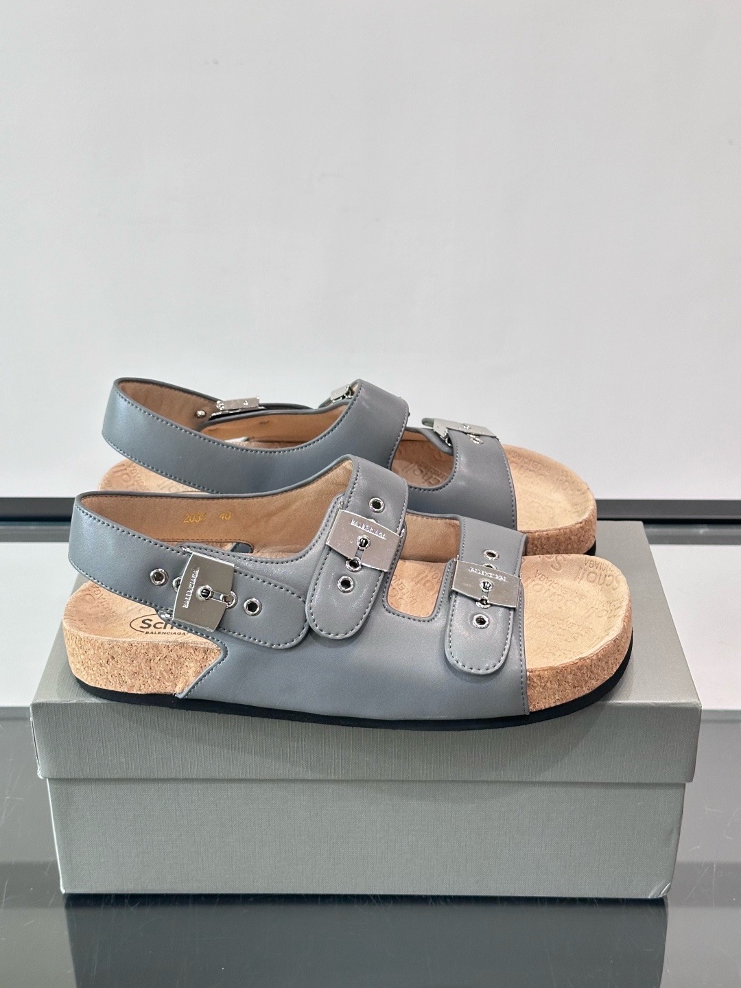 Сандалии мужские в стиле Balenciaga x Birkenstock Boston серого цвета