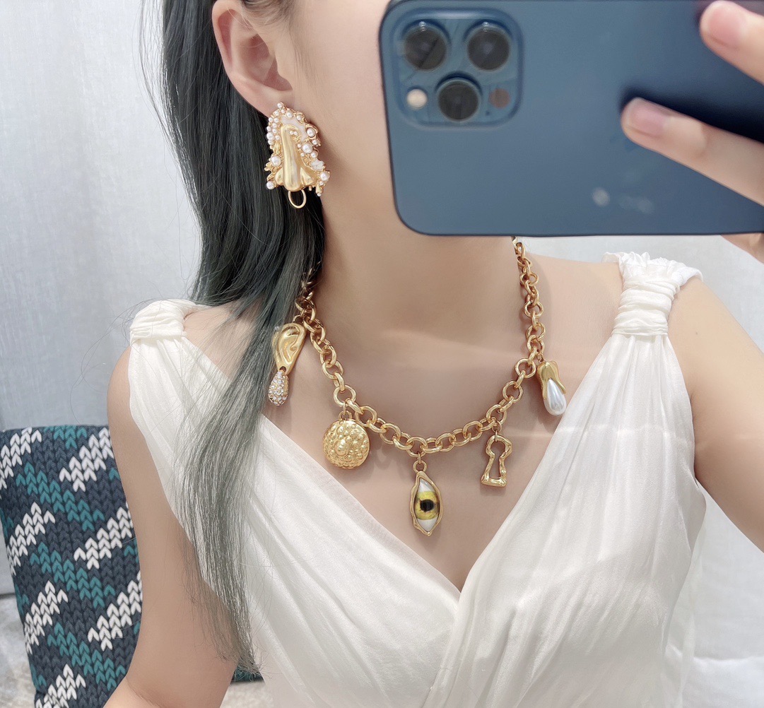 Колье женское в стиле Schiaparelli