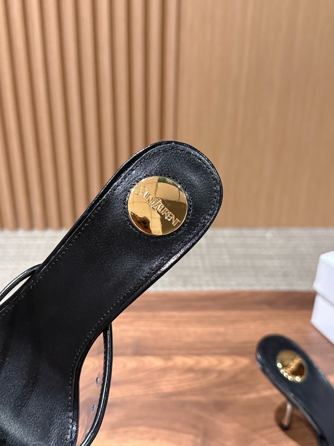 Мюли женские в стиле Saint Laurent YSL черного цвета