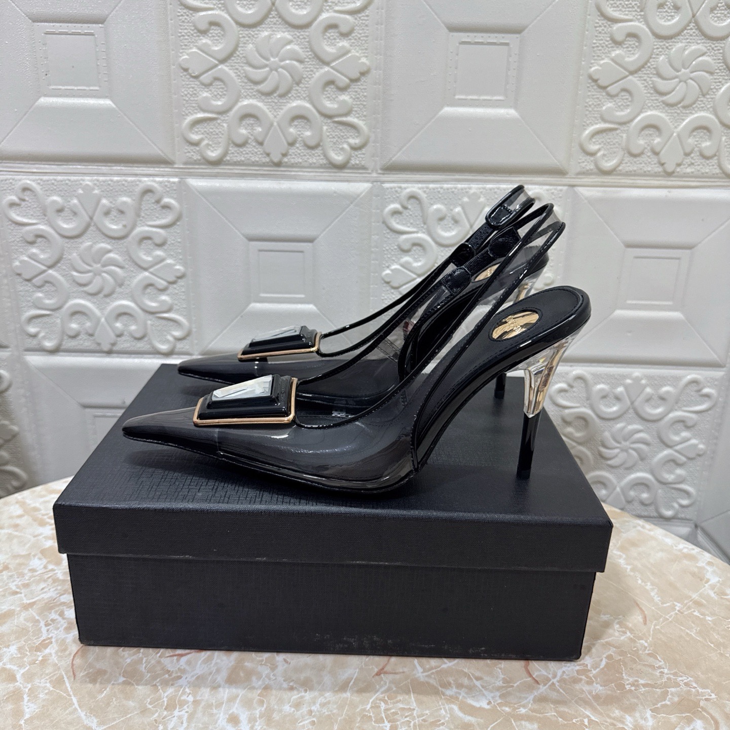 Туфли женские Saint Laurent Jive чёрного цвета