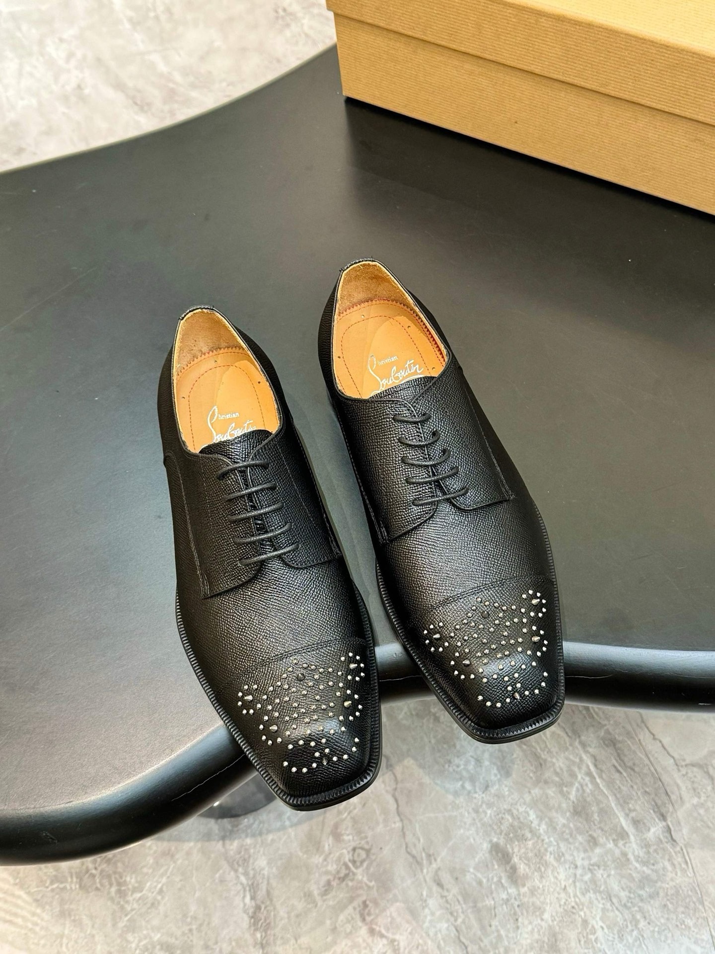 Туфли-дерби мужские Christian Louboutin Grave Derby чёрного цвета