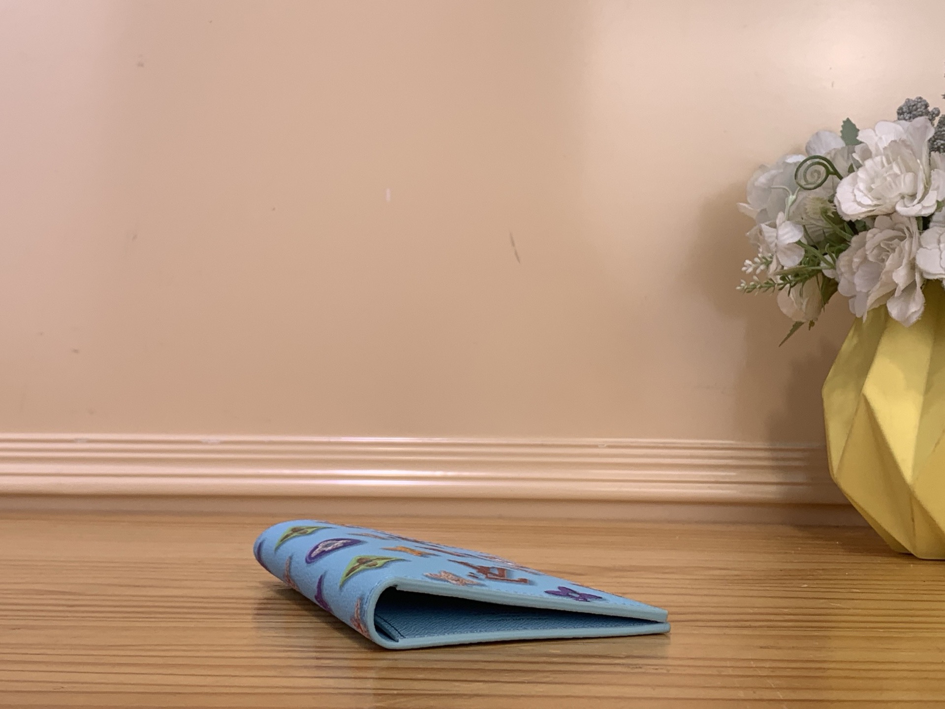 Обложка унисекс для паспорта в стиле Louis Vuitton Monogram Donuts