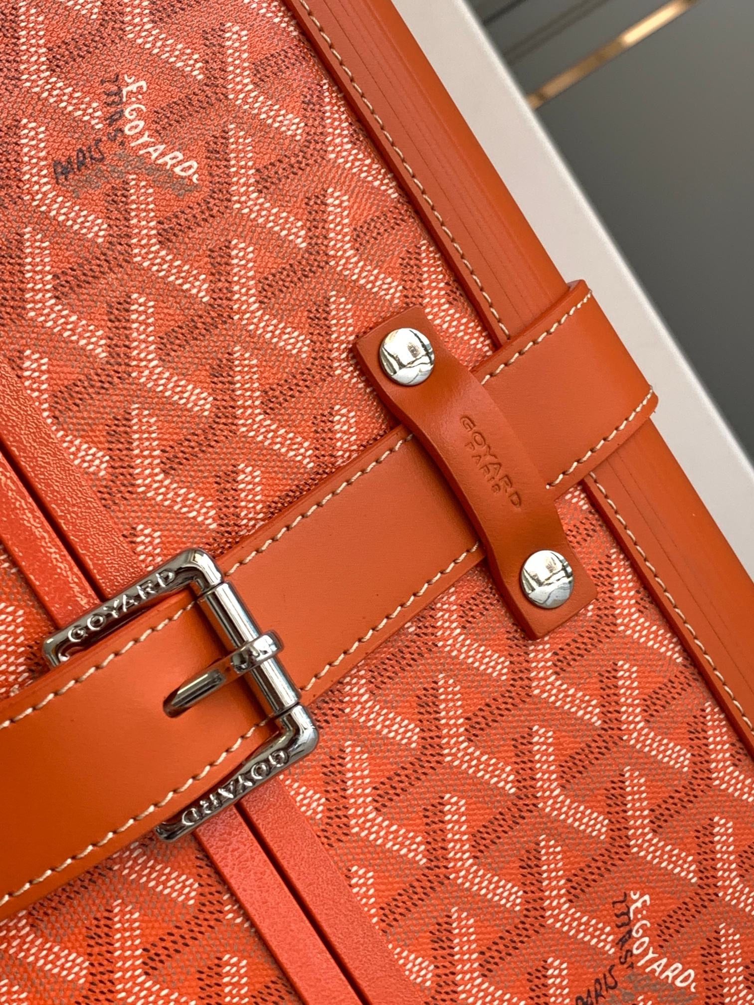Чемодан Goyard Bourget PM оранжевого цвета