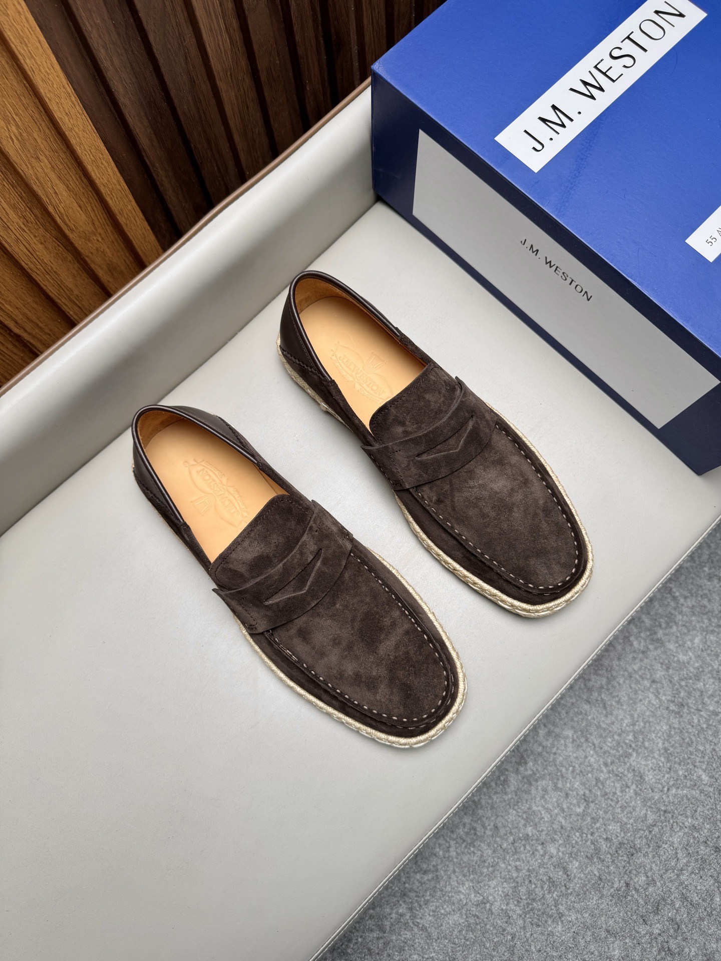 Лоферы мужские в стиле J.M. Weston темно-коричневого цвета