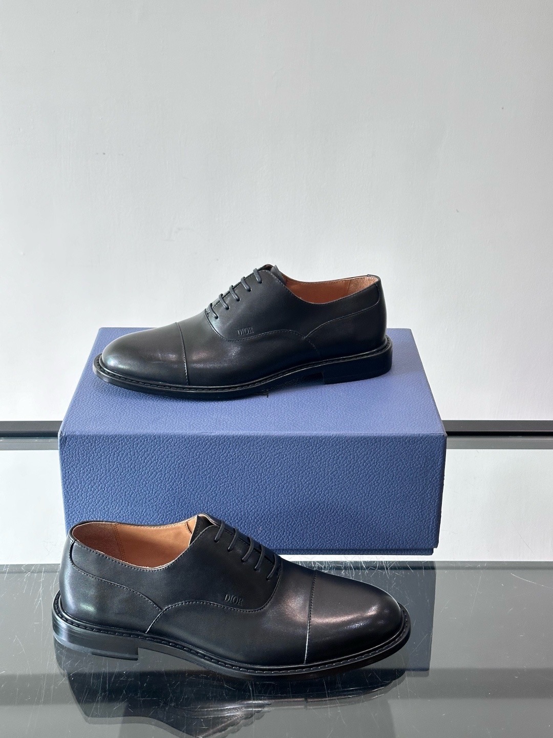Туфли мужские в стиле Dior Oxford из натуральной кожи черного цвета