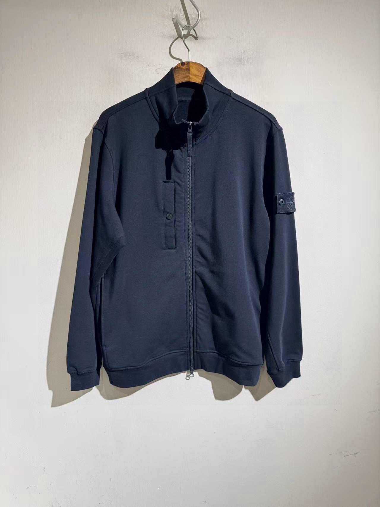 Куртка мужская Stone Island Ghost из хлопкового трикотажа синего цвета на молнии