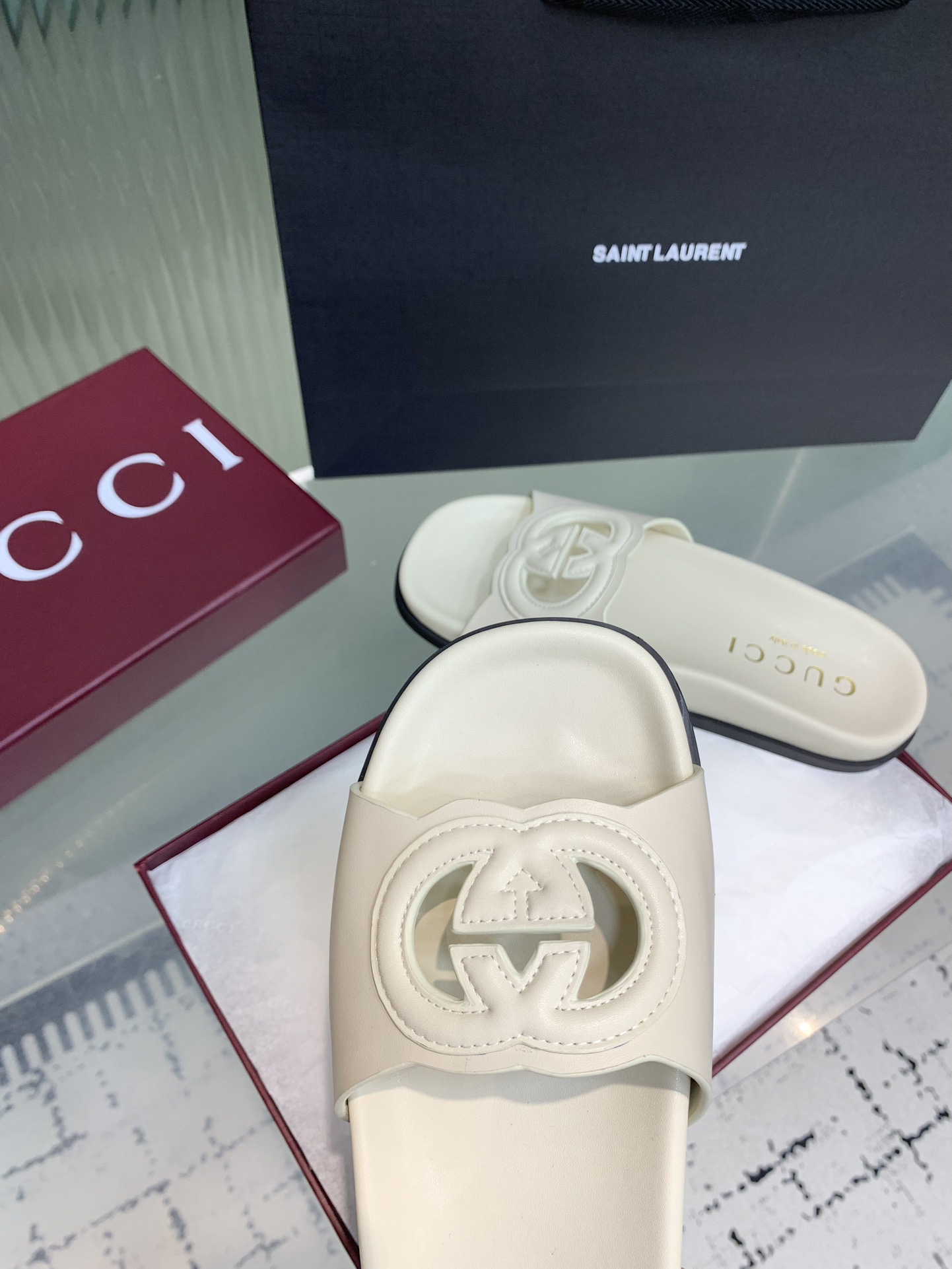 Мюли женские в стиле Gucci GG молочного цвета